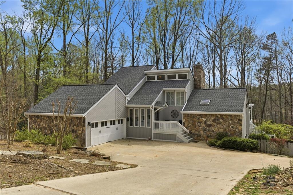 6421 Arbor Wood Dr., Flowery Branch, GA 30542