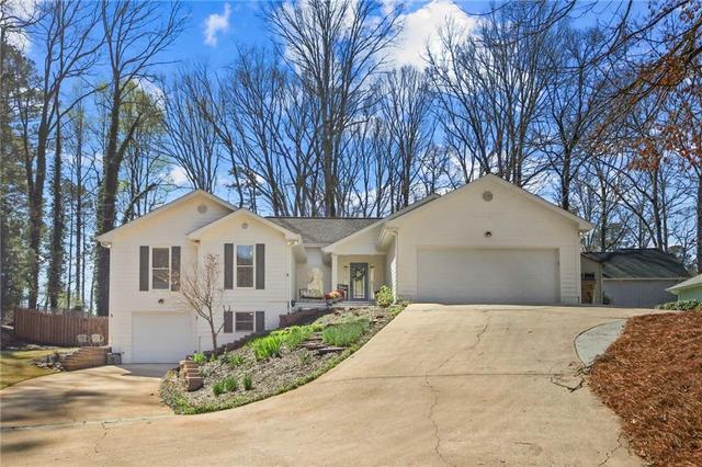 New Homes with Master Bedrooms on the 1st Floor That Attend Chattahoochee Elementary School: March 21st to March 27th