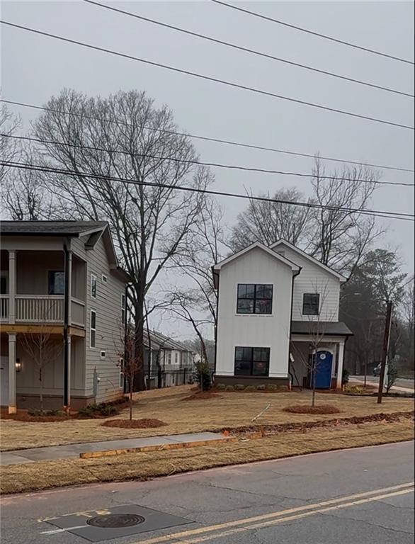 584 Glendale Rd., Scottdale, GA 30079