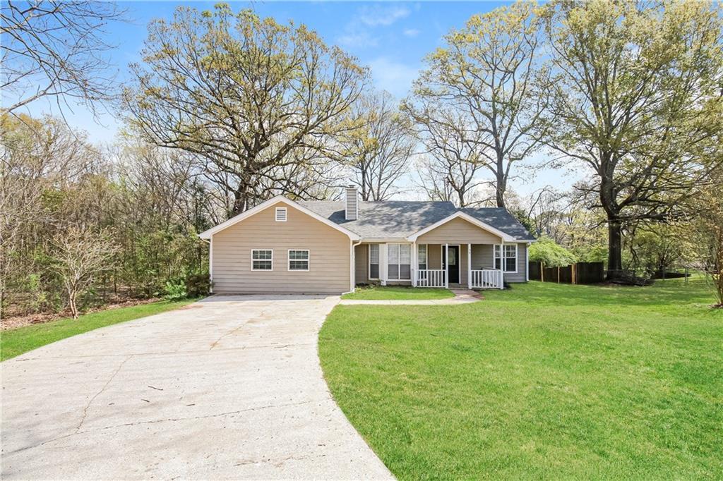 90 Lazy Hollow Ln., Covington, GA 30016