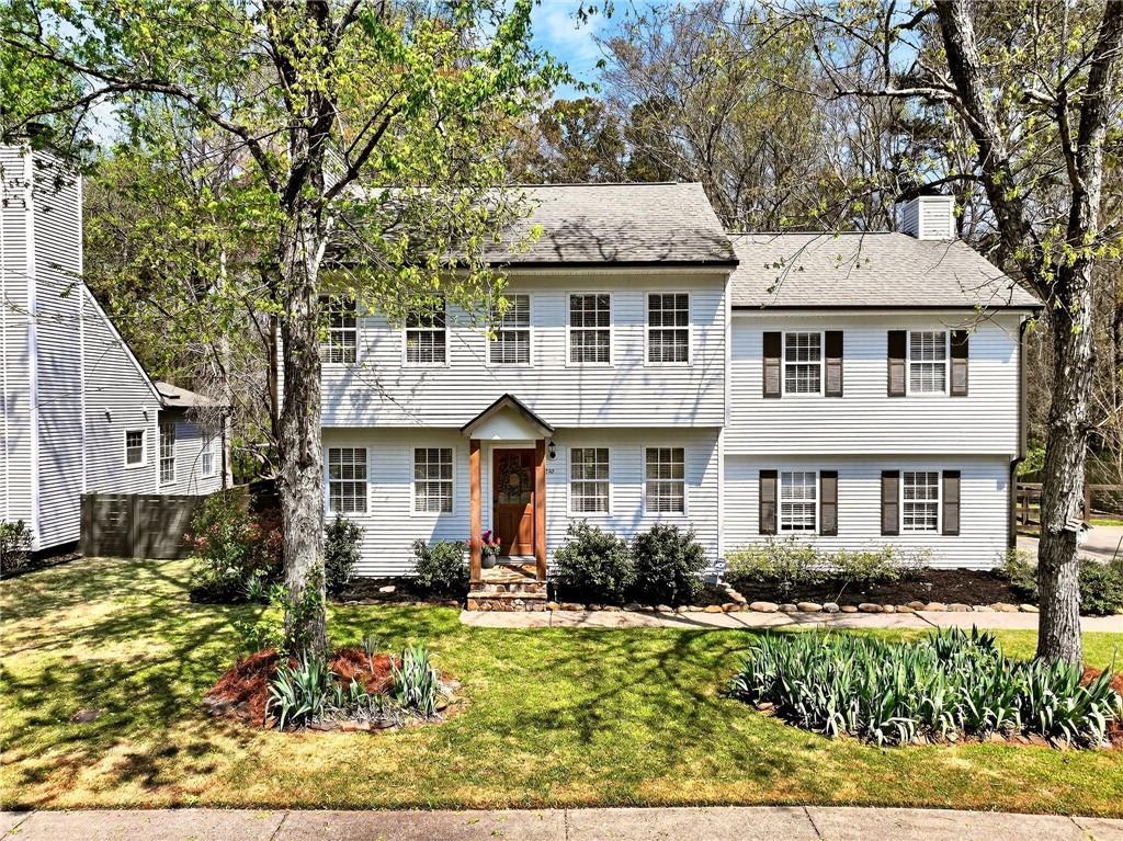 240 Park Bridge Ln., Roswell, GA 30075