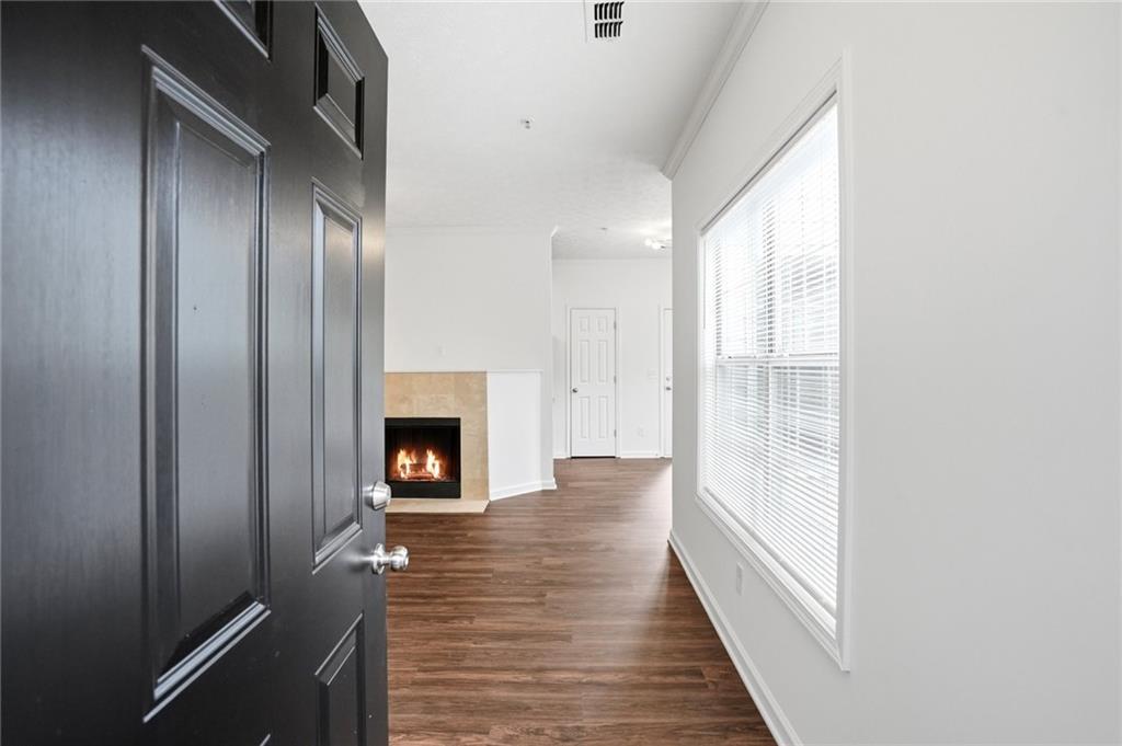 205 Streamside Dr., Roswell, GA 30076