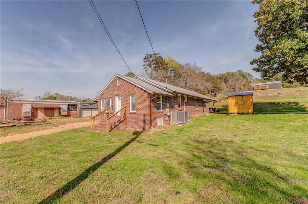 21 School St., Rydal, GA 30171