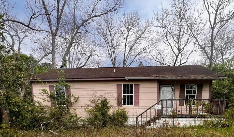 325 Golden Rd., Tifton, GA 31794