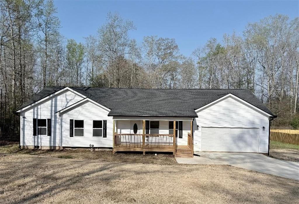 201 Deerfield Ln., Carrollton, GA 30116