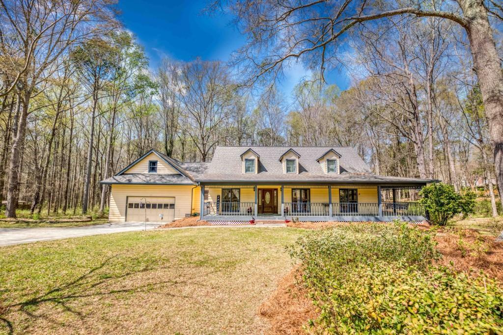 2720 Bay Ridge Dr., Loganville, GA 30052