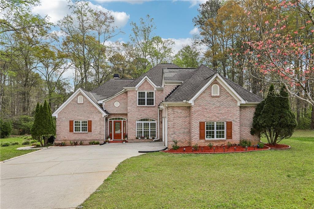 140 Lang Dr., Fayetteville, GA 30214