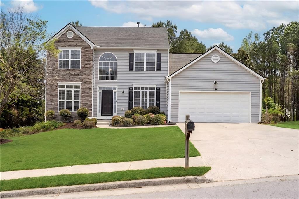 816 Pond View Ln., Sugar Hill, GA 30518
