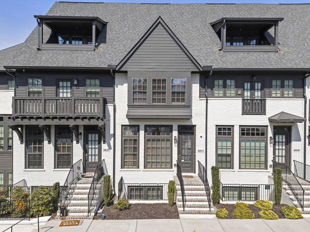 6654 Sterling Dr., Atlanta, GA 30328