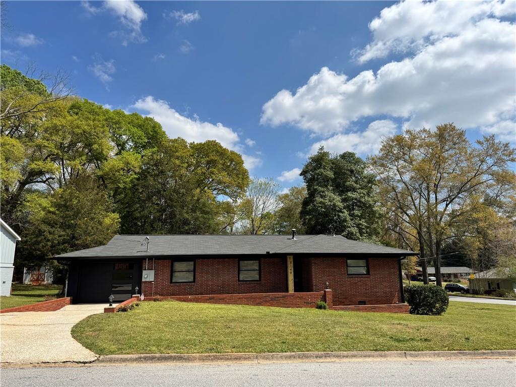 3149 Rebecca St., Covington, GA 30014