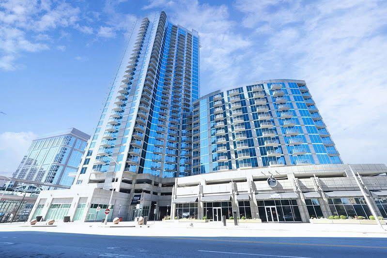 400 W Peachtree St. #1702, Atlanta, GA 30308