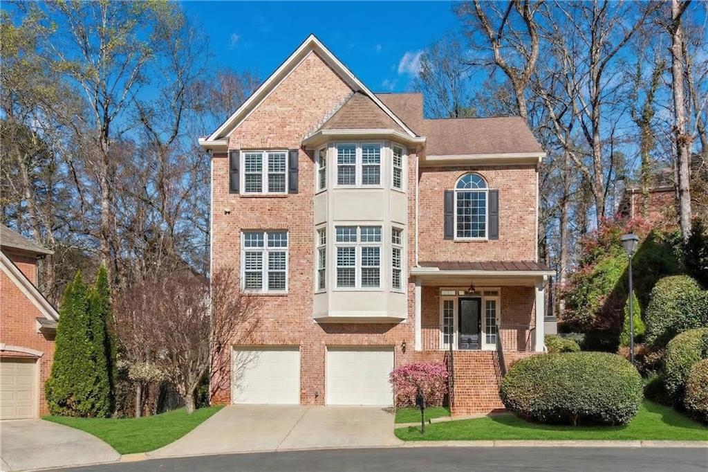 992 Wescott Ln., Atlanta, GA 30319