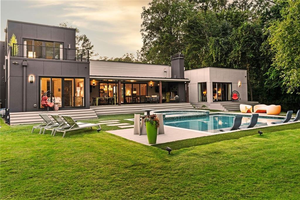 103 Melanie Ln., Woodstock, GA 30188