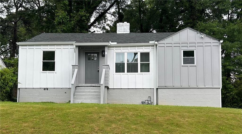 876 Pinehurst Ter., Atlanta, GA 30310