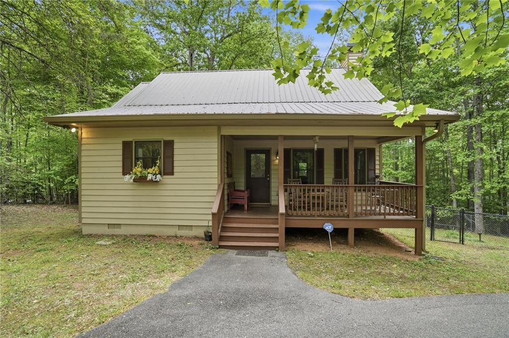 1060 Rocktree Rd., Dahlonega, GA 30533