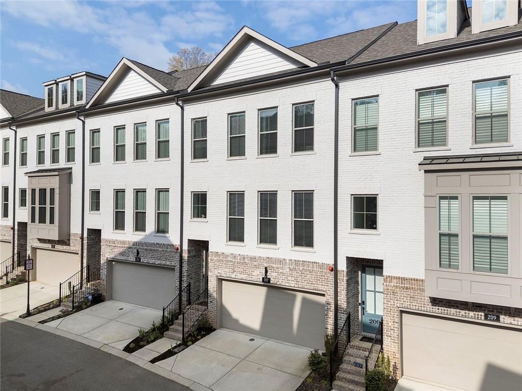 207 Mitchell Ln., Woodstock, GA 30188