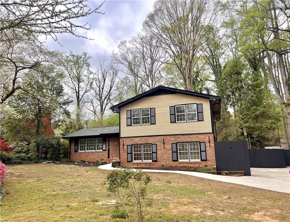 1704 Sterling Tr., Marietta, GA 30008