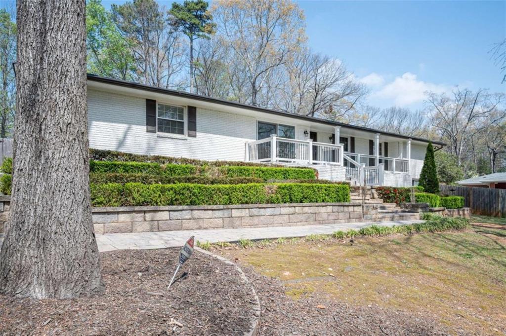 620 Spalding Dr., Sandy Springs, GA 30328