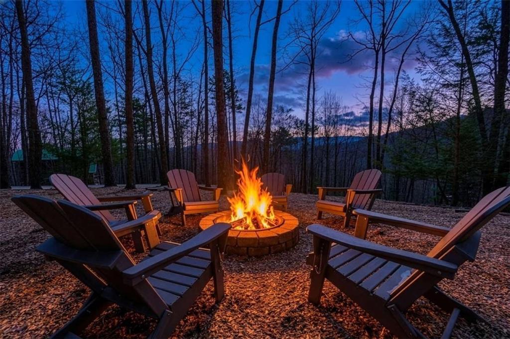 494 Lower Prince Mountain Rd., Blue Ridge, GA 30522