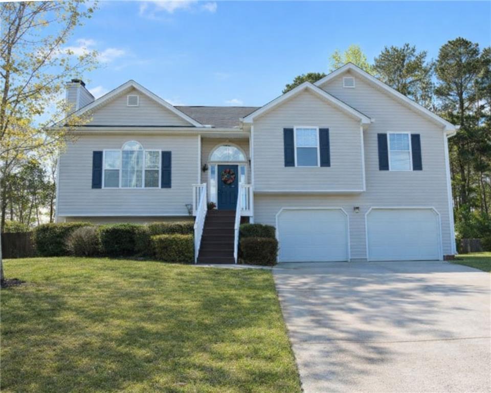 35 Princeton Dr., Dallas, GA 30157