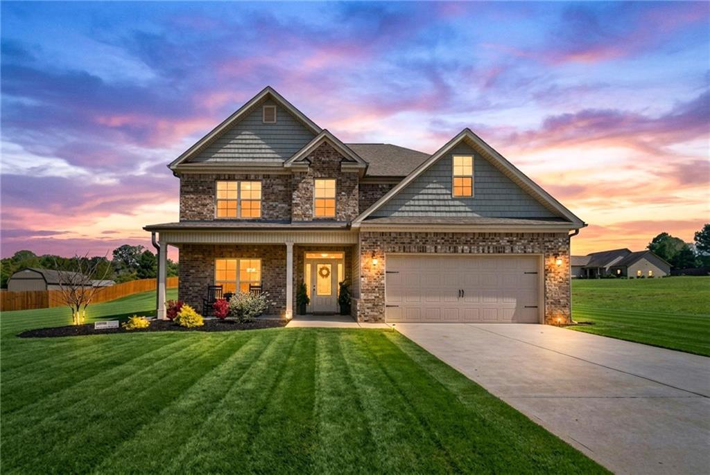 214 Millie Ct., Jackson, GA 30233