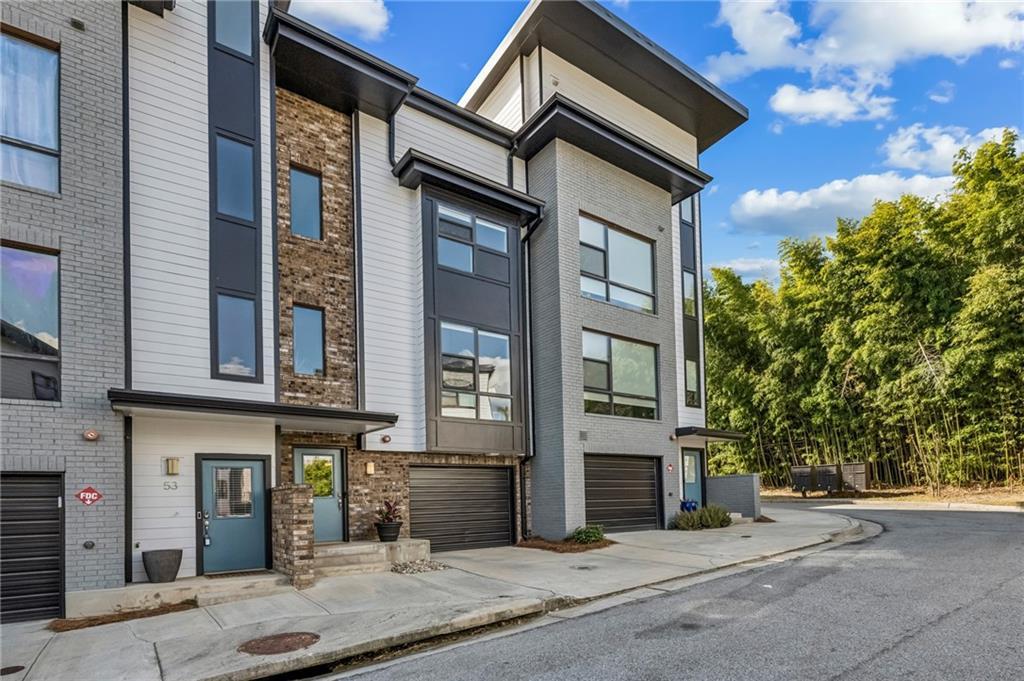 51 Moda Ln., Atlanta, GA 30316