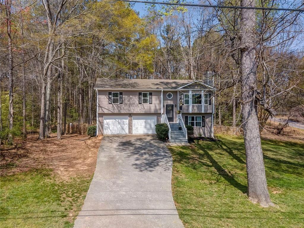 2005 Primrose Ln., Loganville, GA 30052