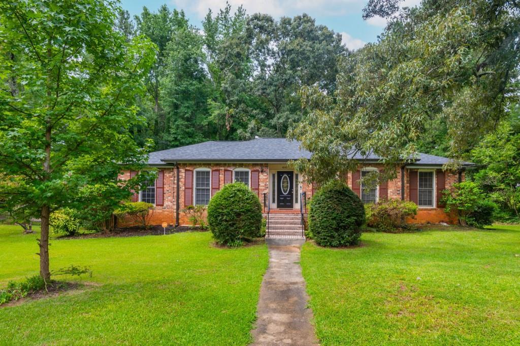 4043 Casa Loma Dr., Decatur, GA 30034