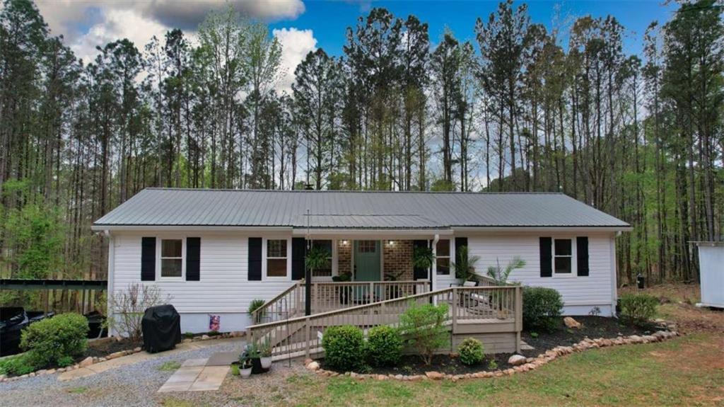 2558 Gulledge Rd., Dallas, GA 30132