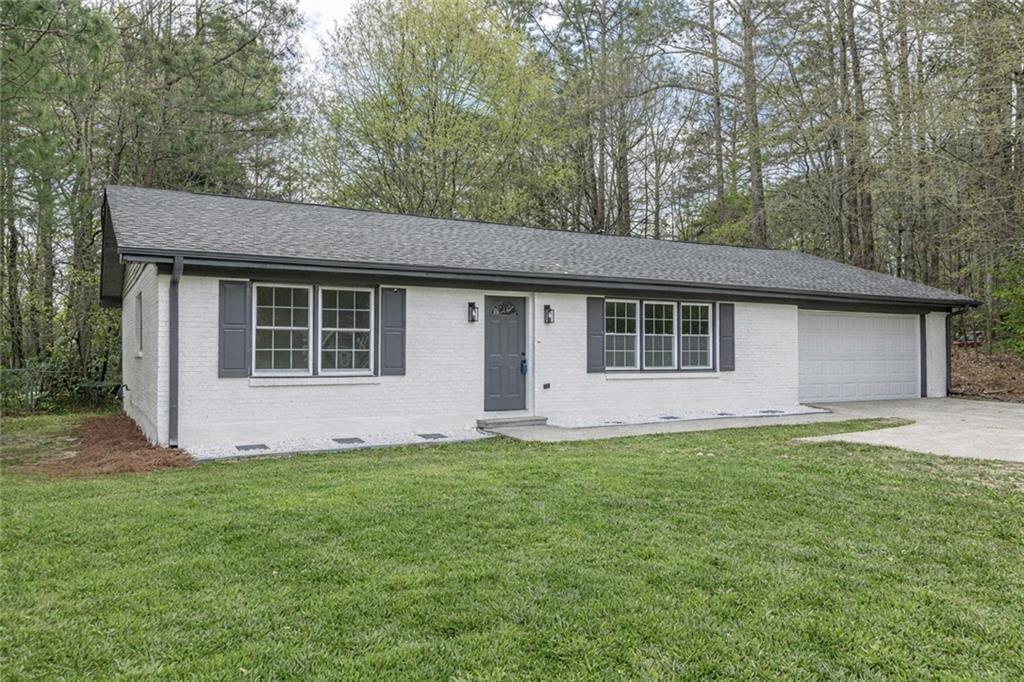 7498 Helms Ct., Jonesboro, GA 30236