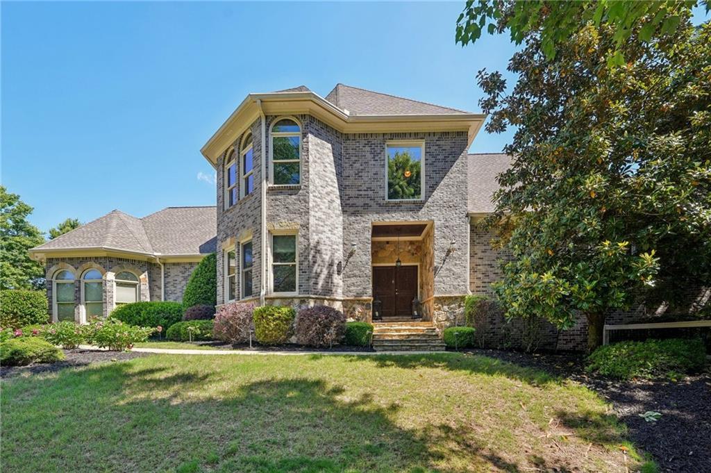 4162 Cumberland Point Dr., Gainesville, GA 30504