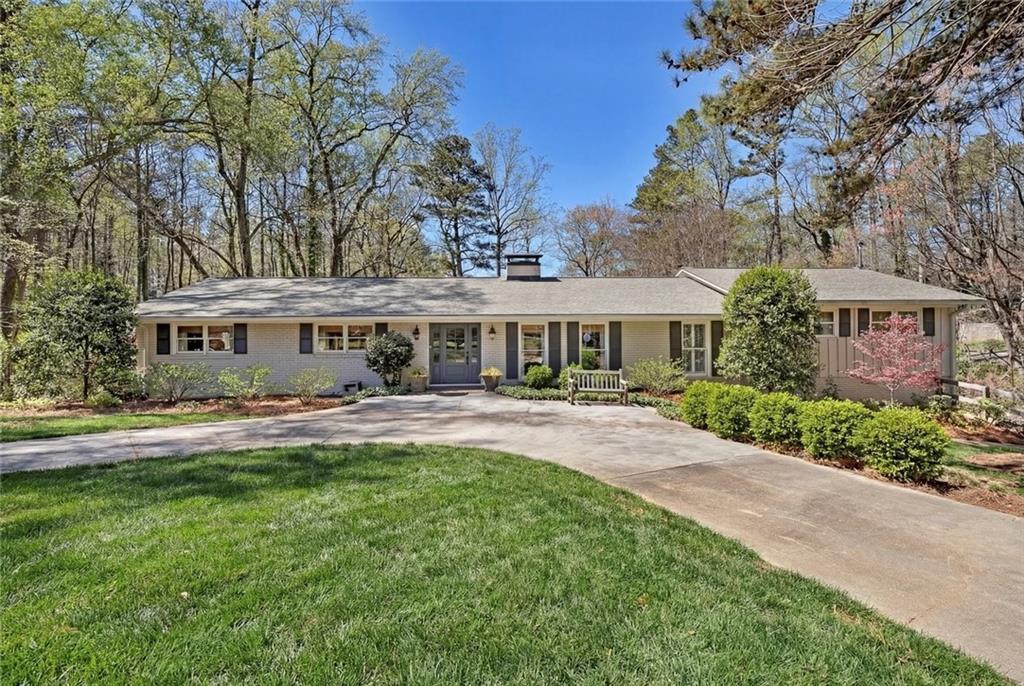 1424 Ridgeway Dr., Acworth, GA 30102