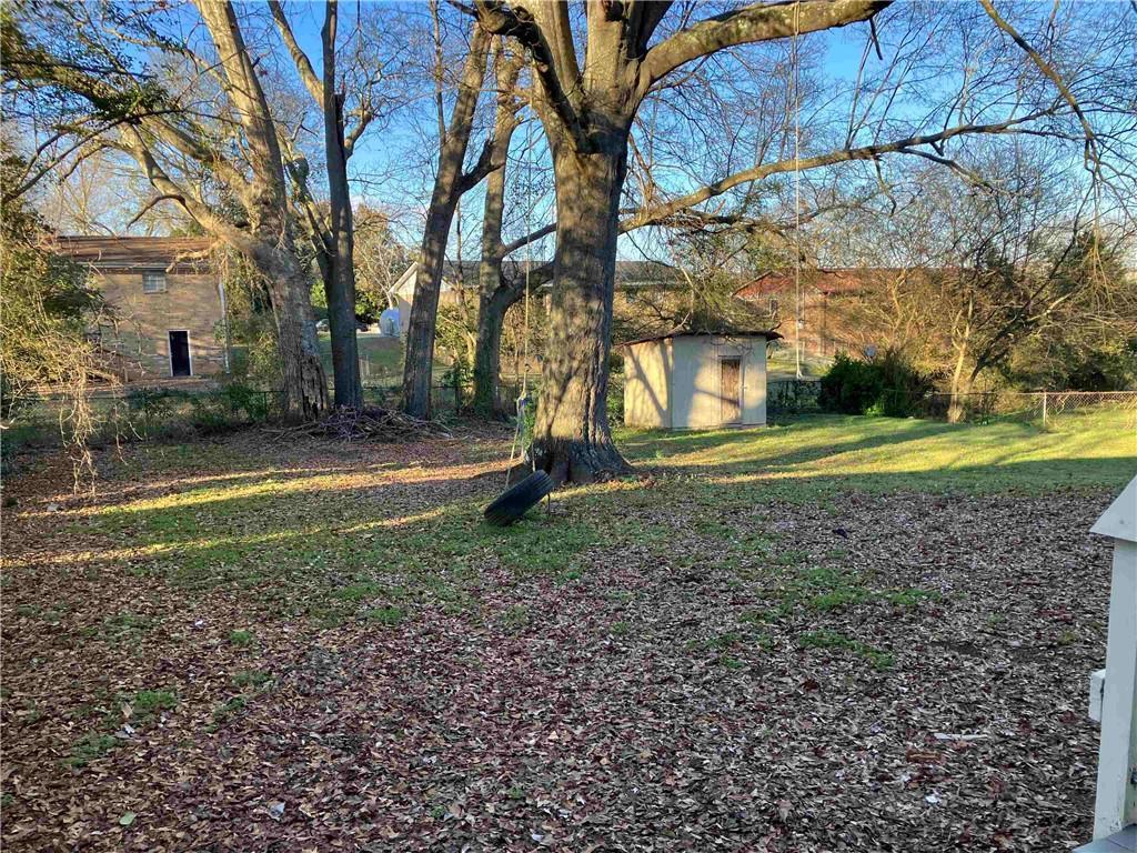 1037 Mountain View Rd, Conyers, GA 30012