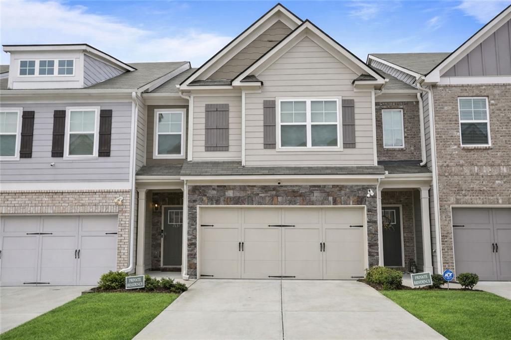 7637 Avalon Blvd., Fairburn, GA 30213