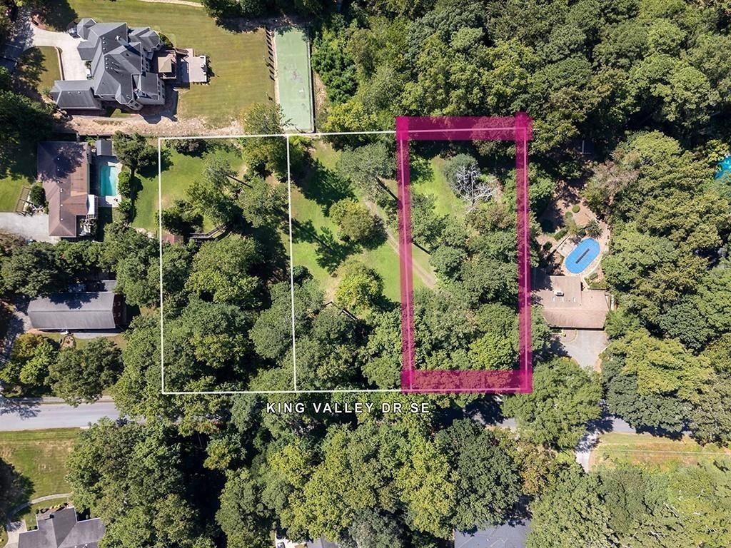 4398 King Valley Dr., Smyrna, GA 30082