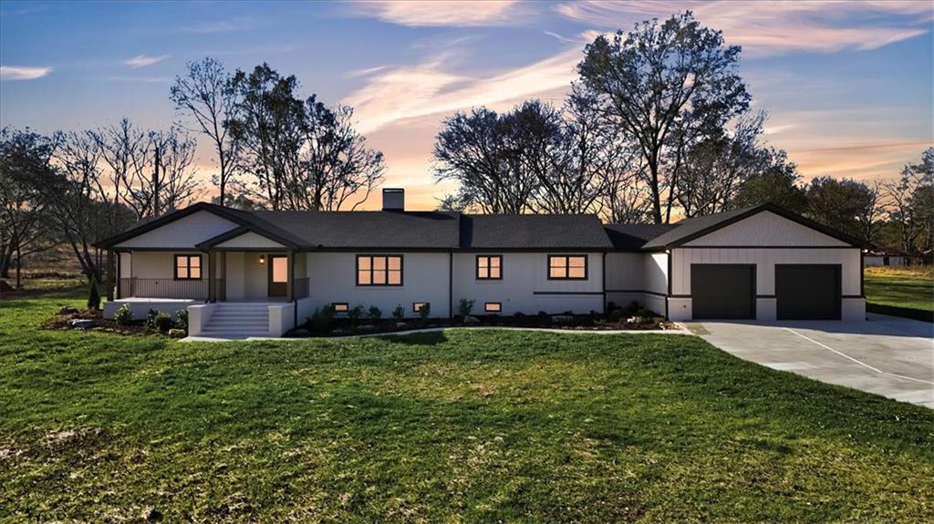 32 Church St., Taylorsville, GA 30178