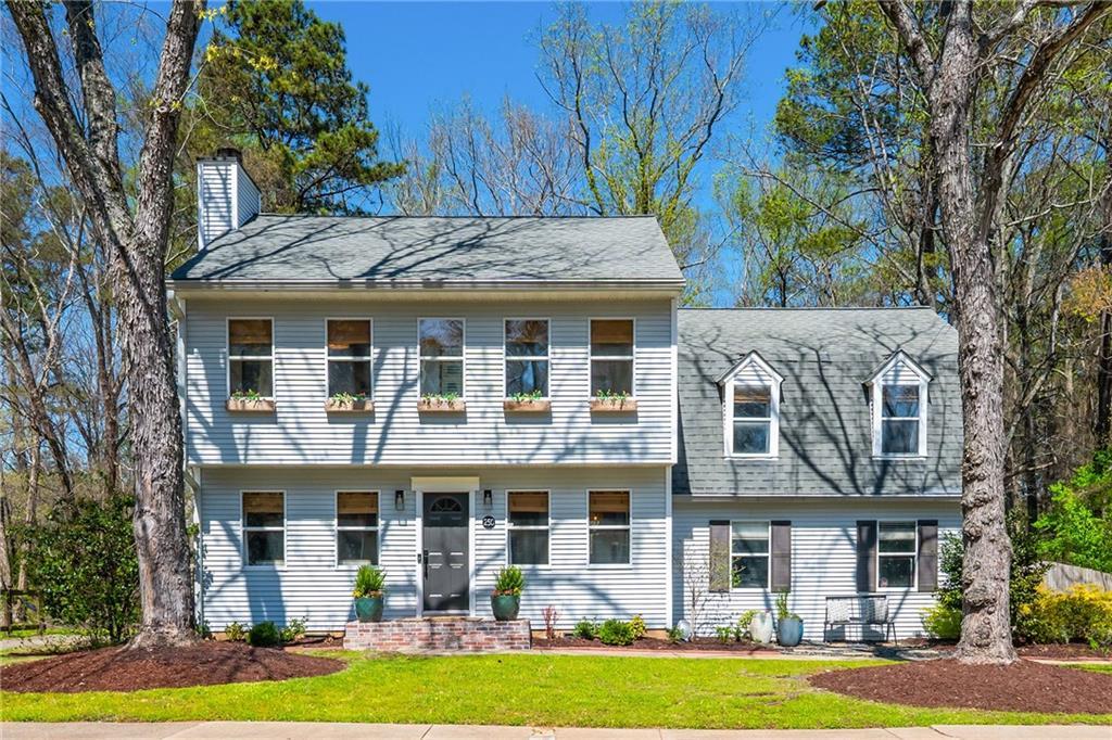 250 Park Bridge Ln., Roswell, GA 30075