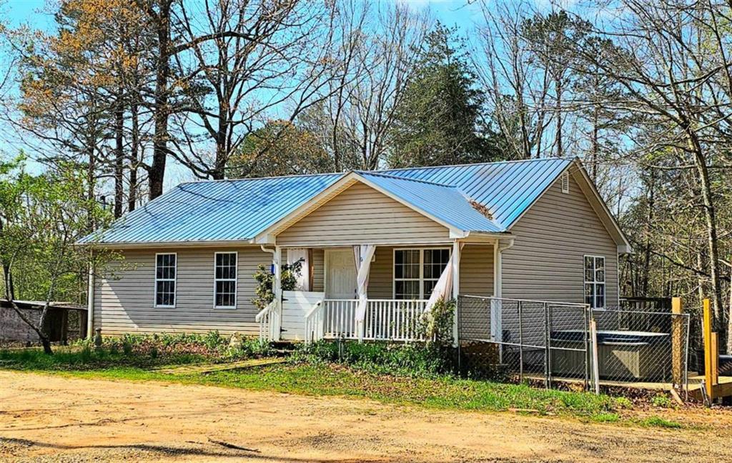 310 Georgian Ter., Alto, GA 30510