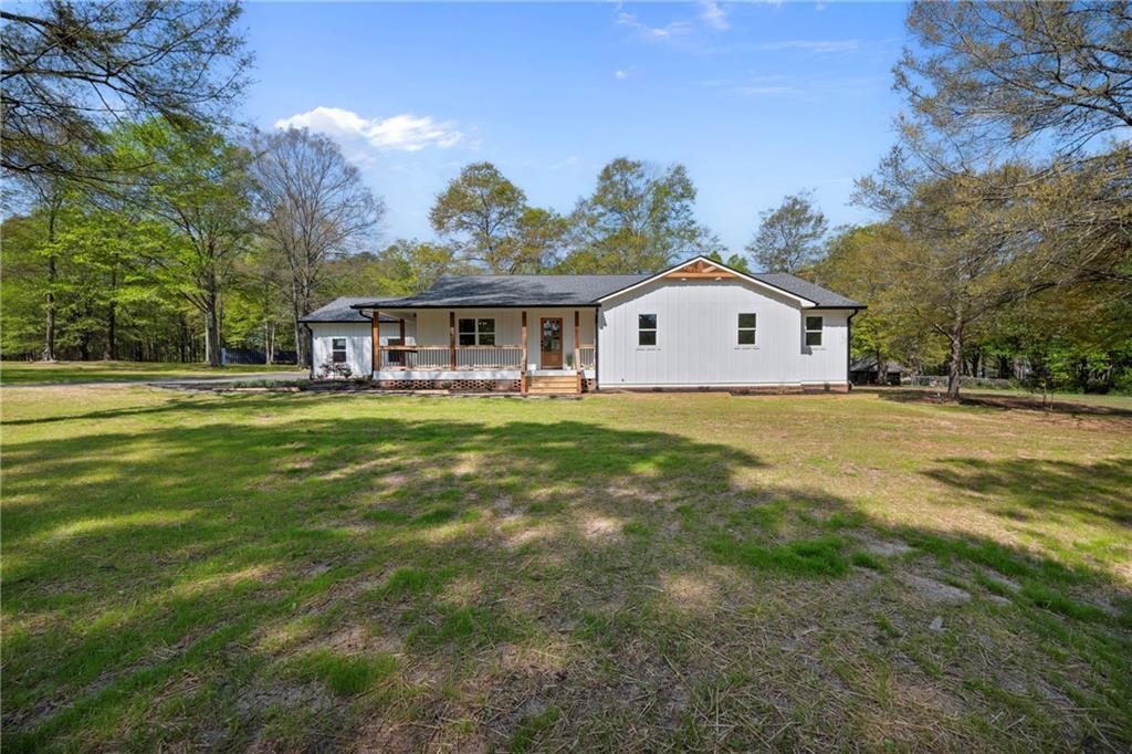 401 Coleman Dr., Statham, GA 30666