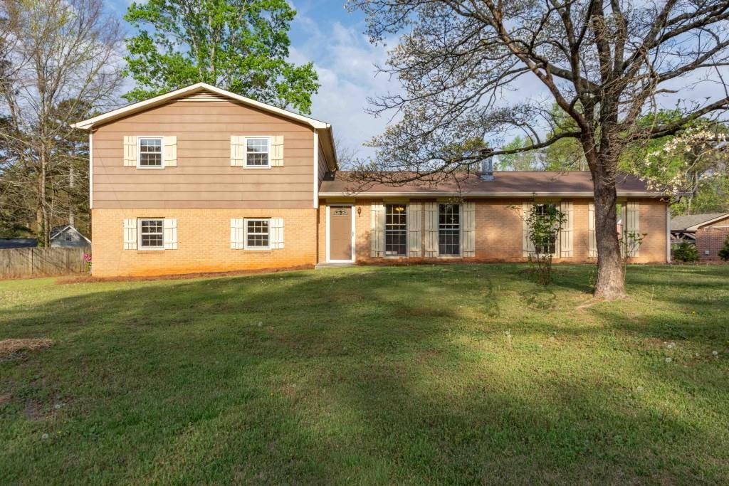 2993 E Howell Dr., Lawrenceville, GA 30044