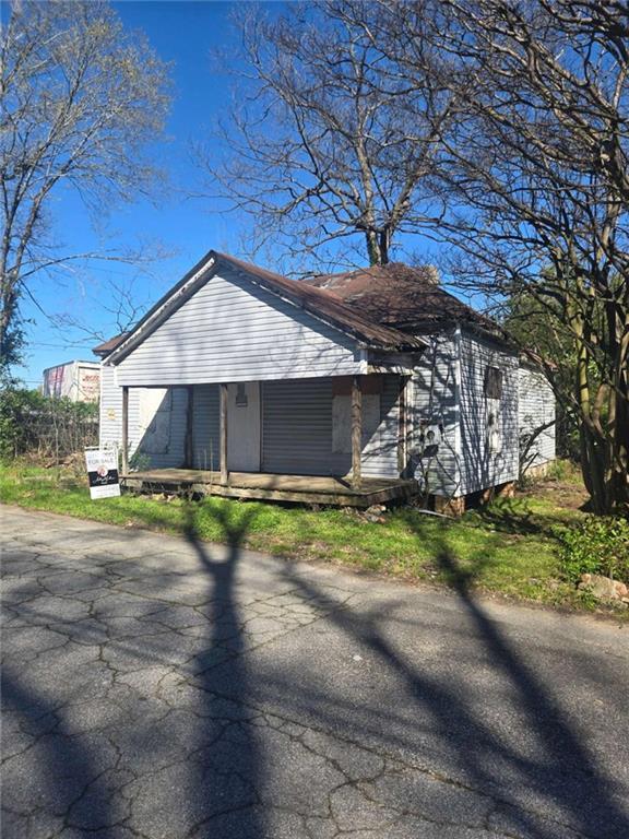 3200 Magnolia St., East Point, GA 30344