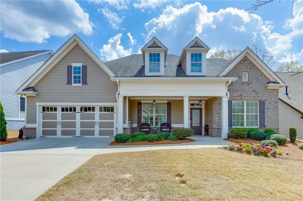 6933 Hopscotch Ct., Flowery Branch, GA 30542