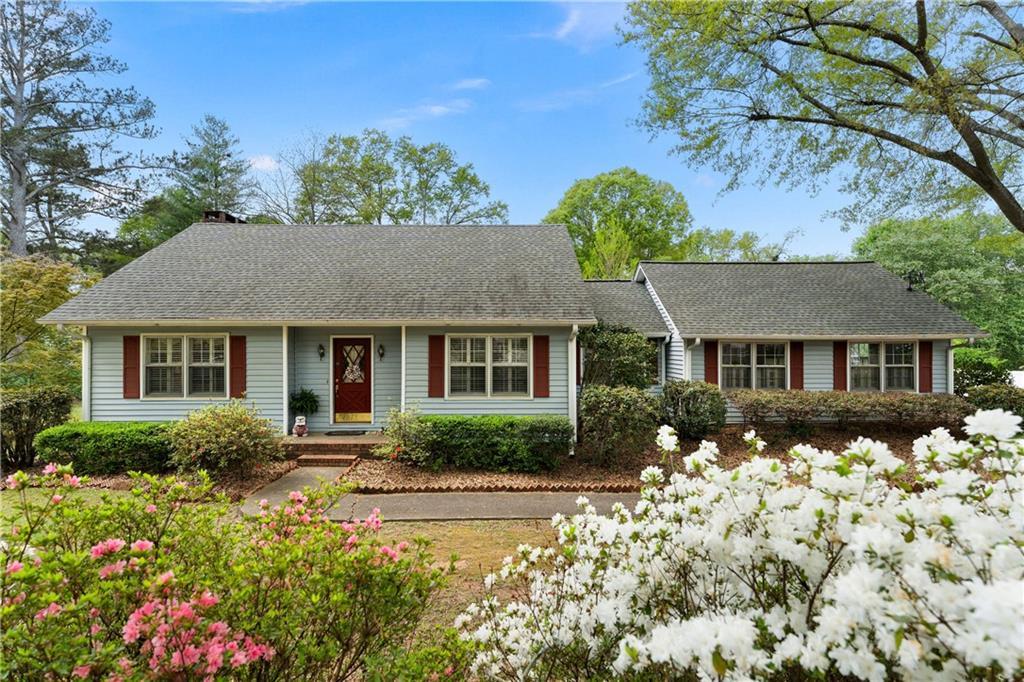 142 Plymouth Dr., Cartersville, GA 30120