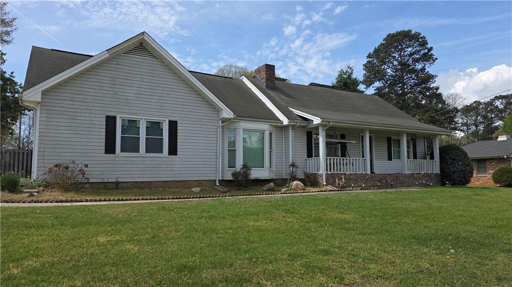 3033 Skyland Dr., Snellville, GA 30078