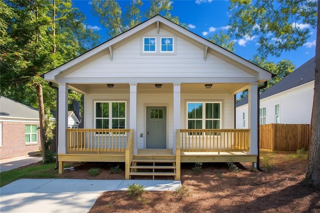 1041 White Oak Ave., Atlanta, GA 30310