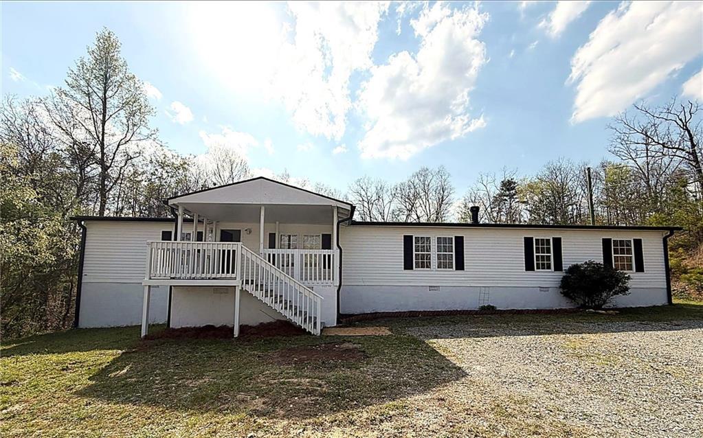 874 Bent Oak Dr., Chatsworth, GA 30705