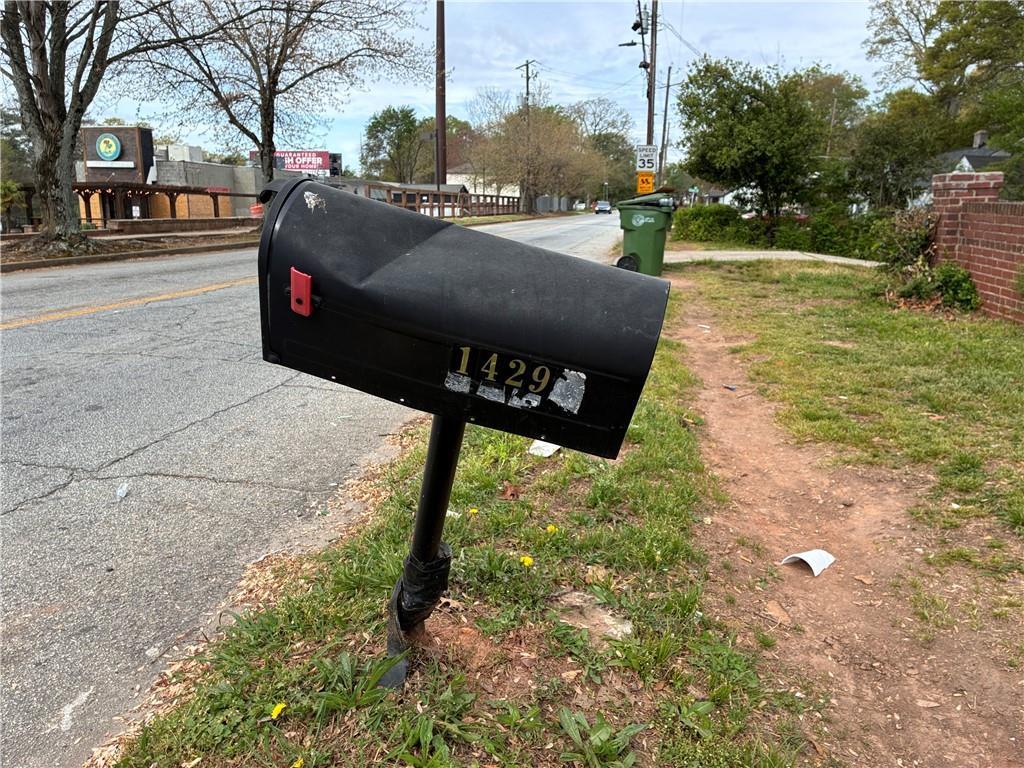 1429 Venetian Dr., Atlanta, GA 30311