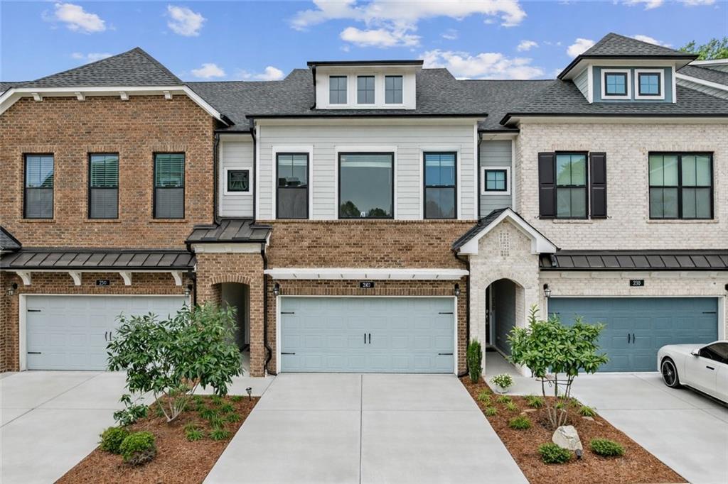 240 Walker Ave., Roswell, GA 30076