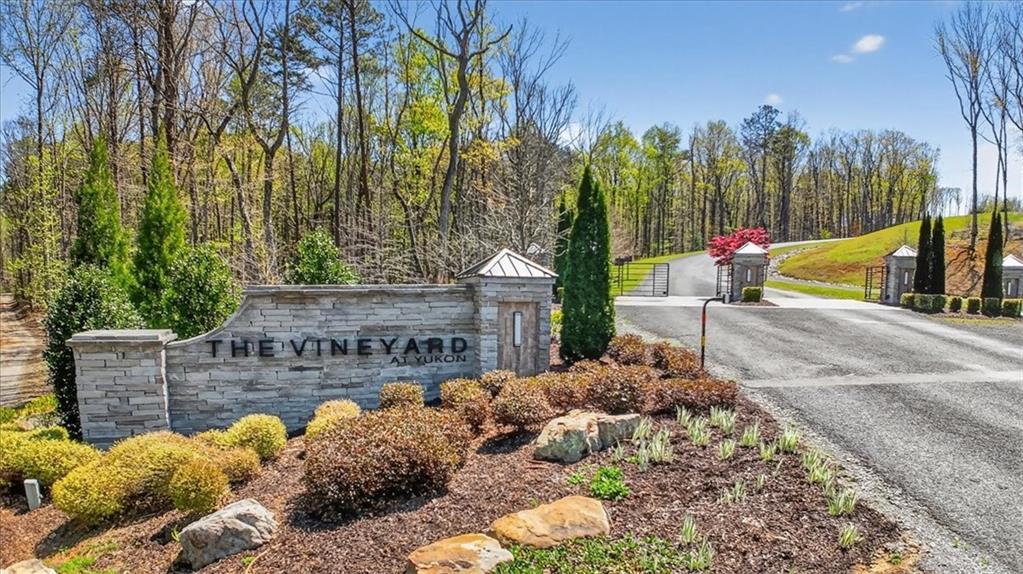 Twisted Oak Rd., Talking Rock, GA 30175