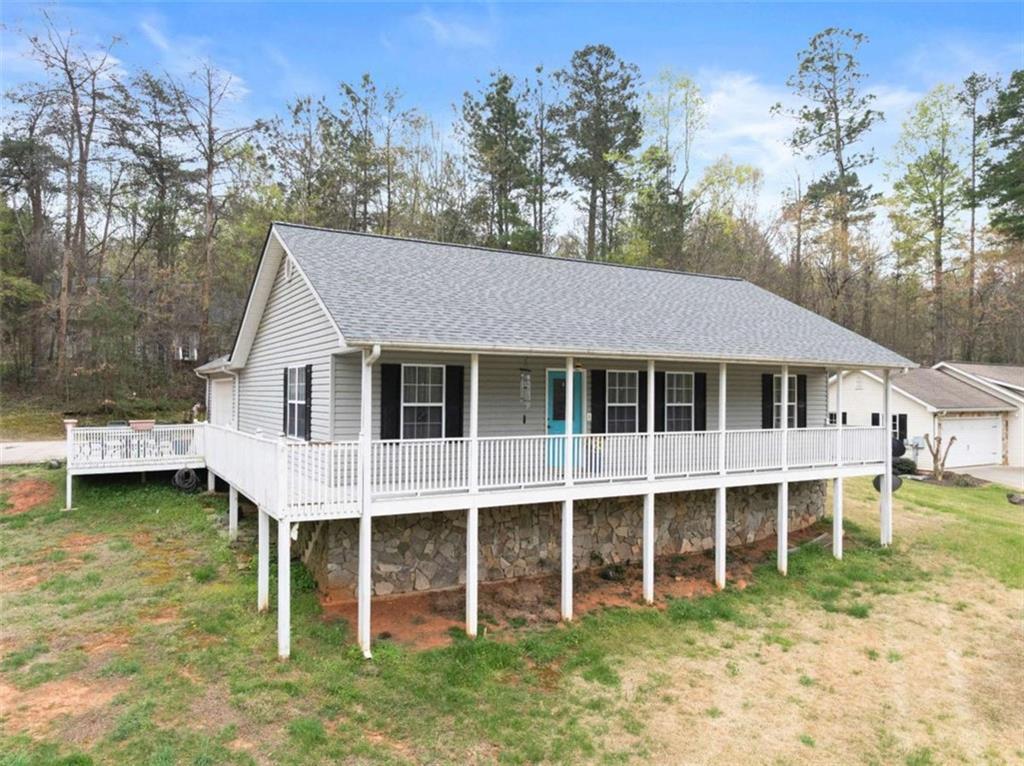 104 View St., Clarkesville, GA 30523